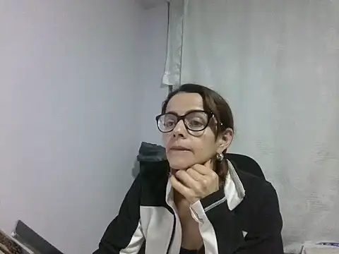 Snapshot of Salem-333 chatting on 10-11-25, 11:36 Salem-333 online show from 10-11-25, 11:36