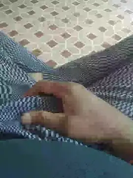 Snapshot of aarohi-pari chatting on 02-05-25, 02:51 aarohi-pari online show from 02-05-25, 02:51
