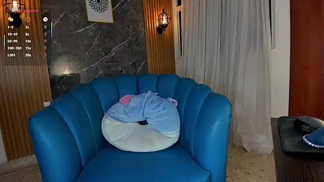 Julie Markk online show from 04-20-26, 10:33