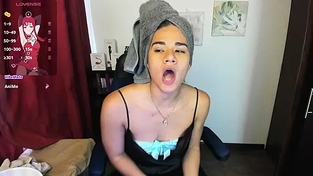 Snapshot of natasha777_v chatting on 09-16-25, 09:27 natasha777 v online show from 09-16-25, 09:27