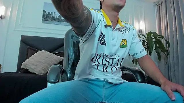 Damian23   online show from 11-08-25, 10:59