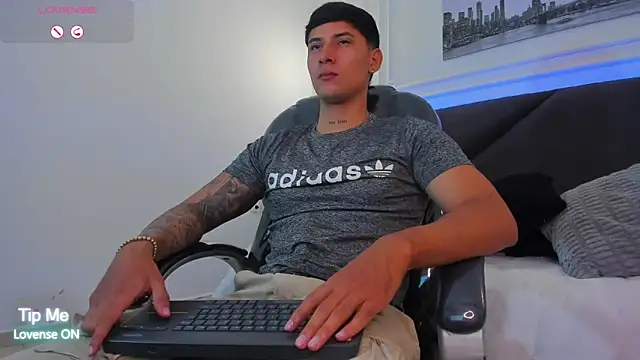 Damian23   online show from 02-02-26, 01:21