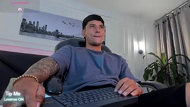 Damian23   online show from 03-18-26, 11:46