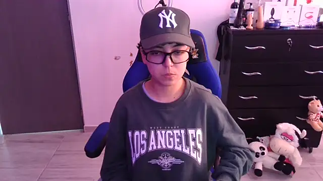 thomascooper7 online show from 11-16-25, 06:57