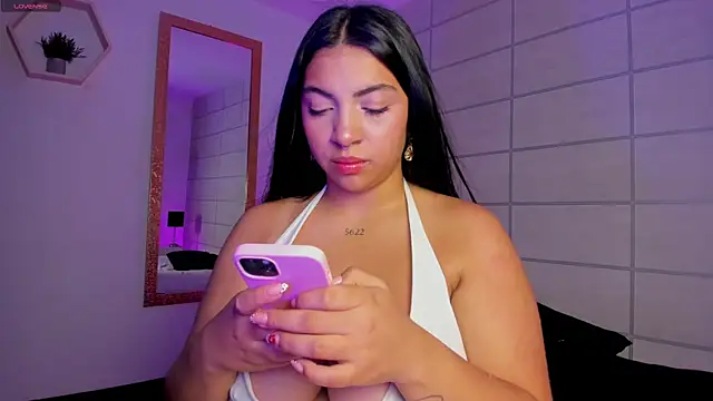 Christine Laam online show from 04-14-26, 12:11