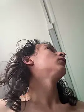 akimrix guli online show from 01-02-25, 03:48