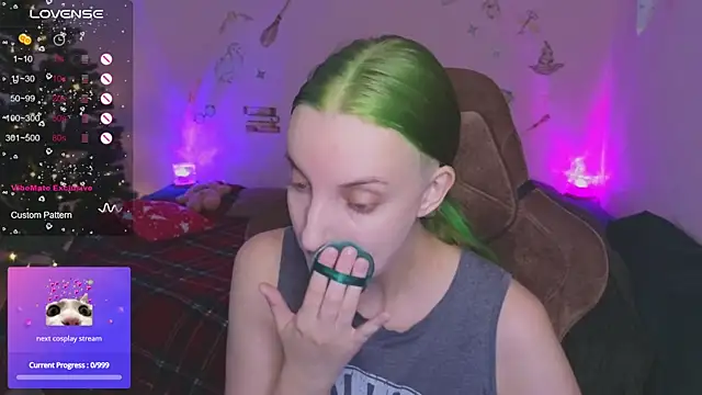 Fluffy muffin  online show from 11-20-25, 07:19