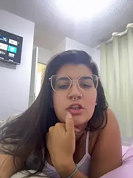 Snapshot of isa_ofc2024 chatting on 11-18-25, 11:36 isa ofc2024 online show from 11-18-25, 11:36