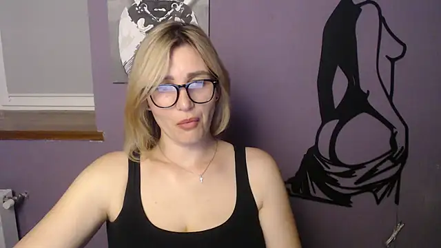 Snapshot of _sexy_lady chatting on 06-17-26, 01:56 sexy lady online show from 06-17-26, 01:56
