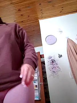 RenataSexy  online show from 09-11-25, 05:02