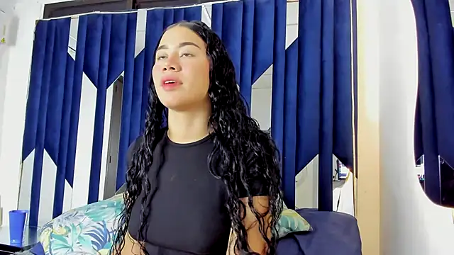 Snapshot of Sofia-candyht chatting on 12-20-24, 08:45 Sofia-candyht online show from 12-20-24, 08:45