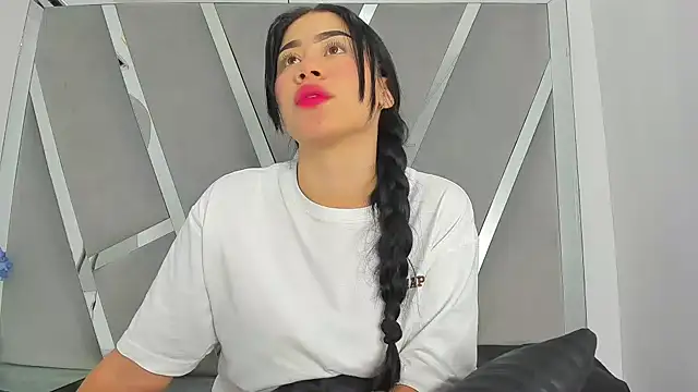 Snapshot of Sofia-candyht chatting on 01-31-25, 09:05 Sofia-candyht online show from 01-31-25, 09:05