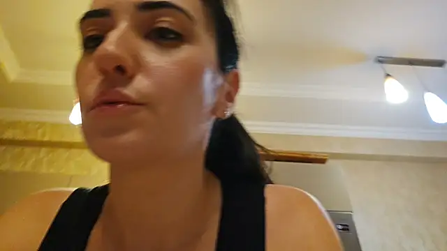 AlejandraDelaney online show from 12-26-24, 02:59