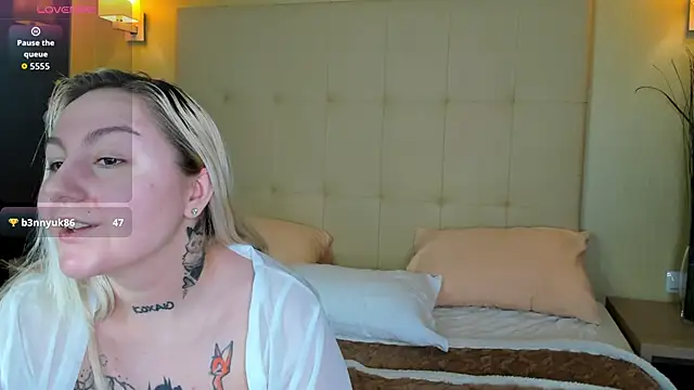 Debbie Taylor online show from 02-20-26, 05:35