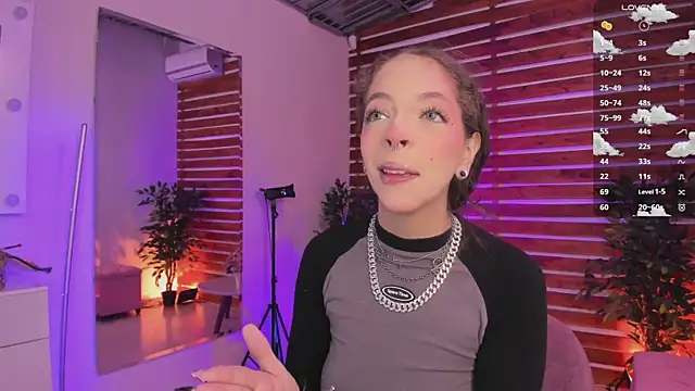 Sapphire Venuss online show from 11-15-25, 02:09