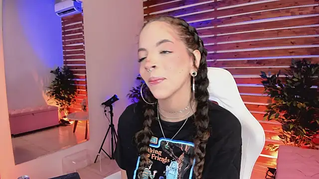 Sapphire Venuss online show from 03-07-26, 12:18