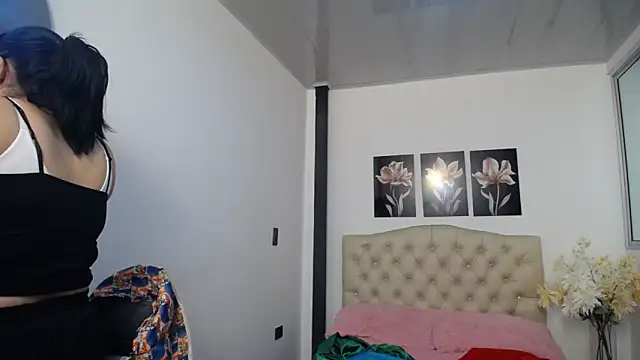 lily f00x online show from 03-26-26, 12:44