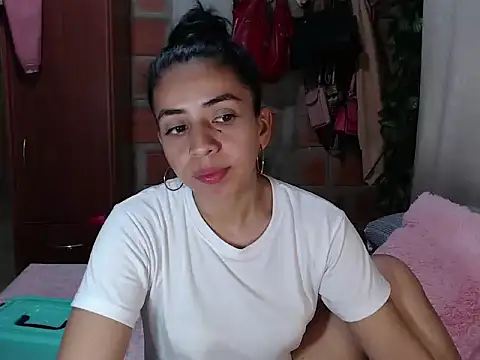 Snapshot of anngela01 chatting on 01-20-25, 09:11 anngela01 online show from 01-20-25, 09:11