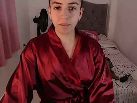 Snapshot of anngela01 chatting on 10-30-25, 08:53 anngela01 online show from 10-30-25, 08:53