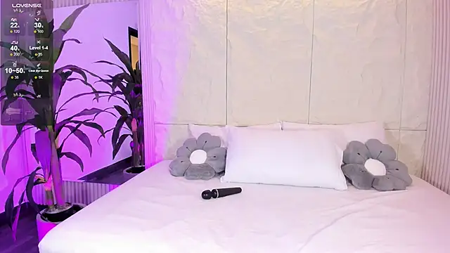 AnahinClar online show from 02-24-26, 12:14