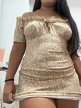 Snapshot of mismmia chatting on 12-31-24, 12:32 mismmia online show from 12-31-24, 12:32