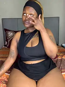 Snapshot of ThickPearlx23 chatting on 07-28-26, 07:39 ThickPearlx23 online show from 07-28-26, 07:39