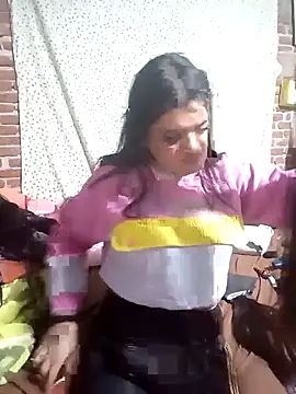 yovana13 online show from 11-07-25, 03:39