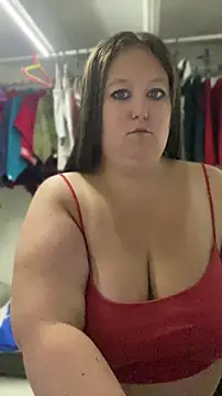 Snapshot of Chloee_ep chatting on 05-20-26, 03:45 Chloee ep online show from 05-20-26, 03:45
