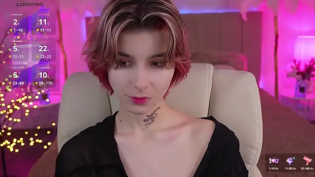 HaylaAmber online show from 12-12-24, 08:10