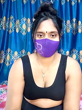 Hot Maleka online show from 03-05-25, 06:12