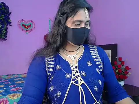 Hot Maleka online show from 03-25-26, 04:35