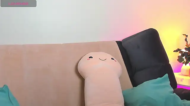 Sara Robinson online show from 02-15-25, 10:22