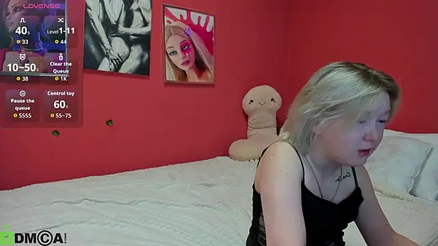 Snapshot of Sara_Robinson chatting on 06-23-26, 03:04 Sara Robinson online show from 06-23-26, 03:04