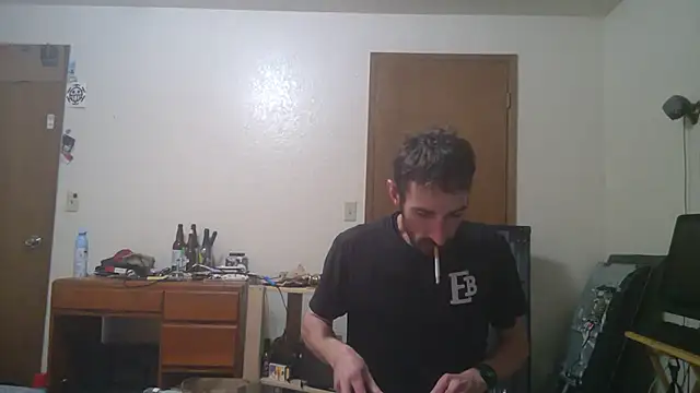 Snapshot of SlammyDjr chatting on 12-18-24, 08:20 SlammyDjr online show from 12-18-24, 08:20