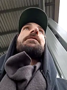 Snapshot of SlammyDjr chatting on 02-17-25, 10:58 SlammyDjr online show from 02-17-25, 10:58