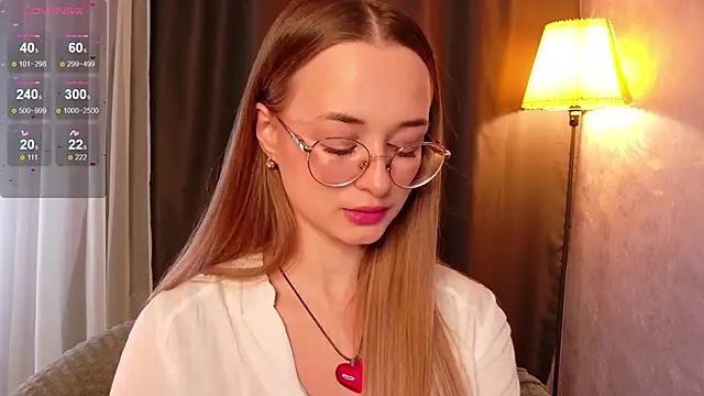 Tiffanyhunt online show from 11-27-25, 02:19