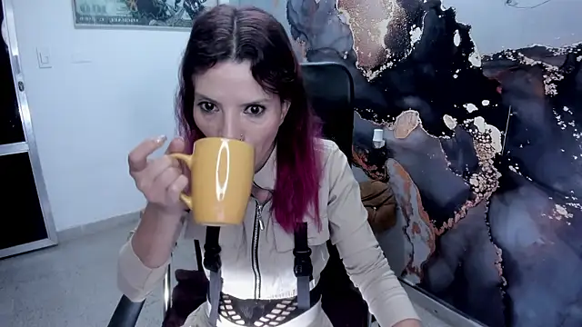 DanaaRey online show from 02-05-25, 11:23