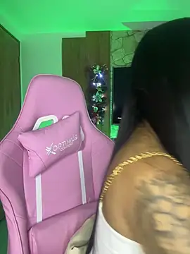 Tamara Roberts1 online show from 12-20-24, 02:08