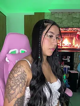 Tamara Roberts1 online show from 12-28-24, 02:22