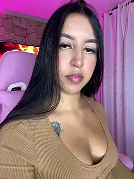 Tamara Roberts1 online show from 01-18-25, 02:03