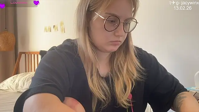 JacyWinslat online show from 02-13-26, 08:43