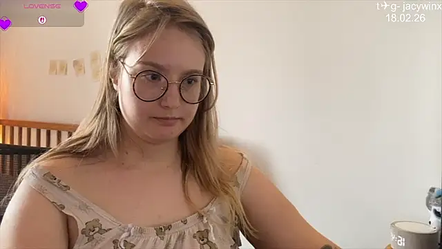 JacyWinslat online show from 02-18-26, 09:49