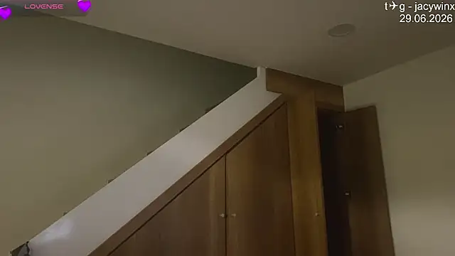Snapshot of JacyWinslat chatting on 06-30-26, 04:52 JacyWinslat online show from 06-30-26, 04:52