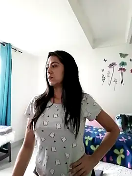 Snapshot of Sahana_Ashiika chatting on 03-17-25, 12:35 Sahana Ashiika online show from 03-17-25, 12:35