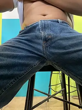 Snapshot of Brianmayers7 chatting on 10-13-25, 08:31 Brianmayers7 online show from 10-13-25, 08:31