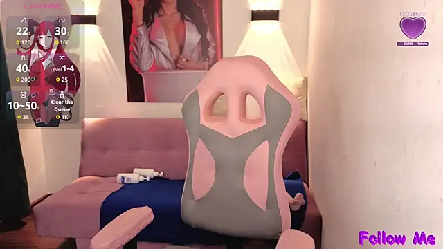 vittorialombardi   online show from 11-13-25, 08:02