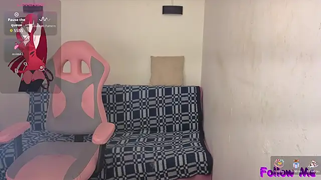 Snapshot of vittorialombardi__ chatting on 02-26-26, 07:40 vittorialombardi online show from 02-26-26, 07:40