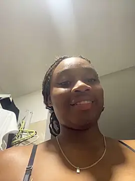 Snapshot of EscorpiLeoncita chatting on 10-02-25, 04:41 EscorpiLeoncita online show from 10-02-25, 04:41