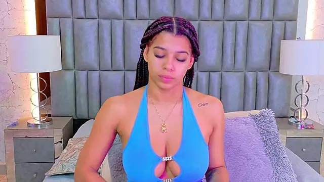 Snapshot of TiaraRosse chatting on 06-15-26, 12:18 TiaraRosse online show from 06-15-26, 12:18