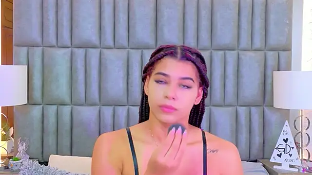 Snapshot of TiaraRosse chatting on 06-17-26, 11:23 TiaraRosse online show from 06-17-26, 11:23
